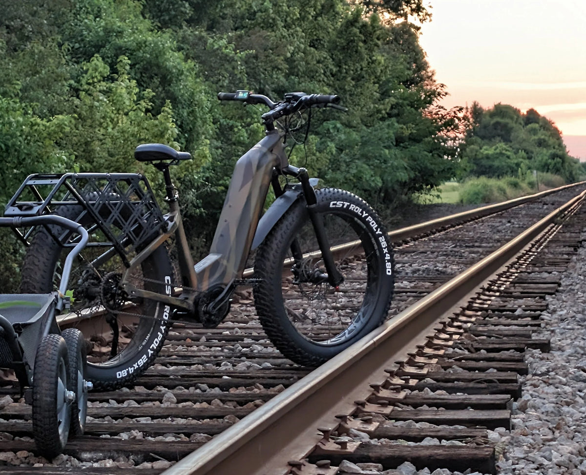 Ditch Bird Close Contours bikes